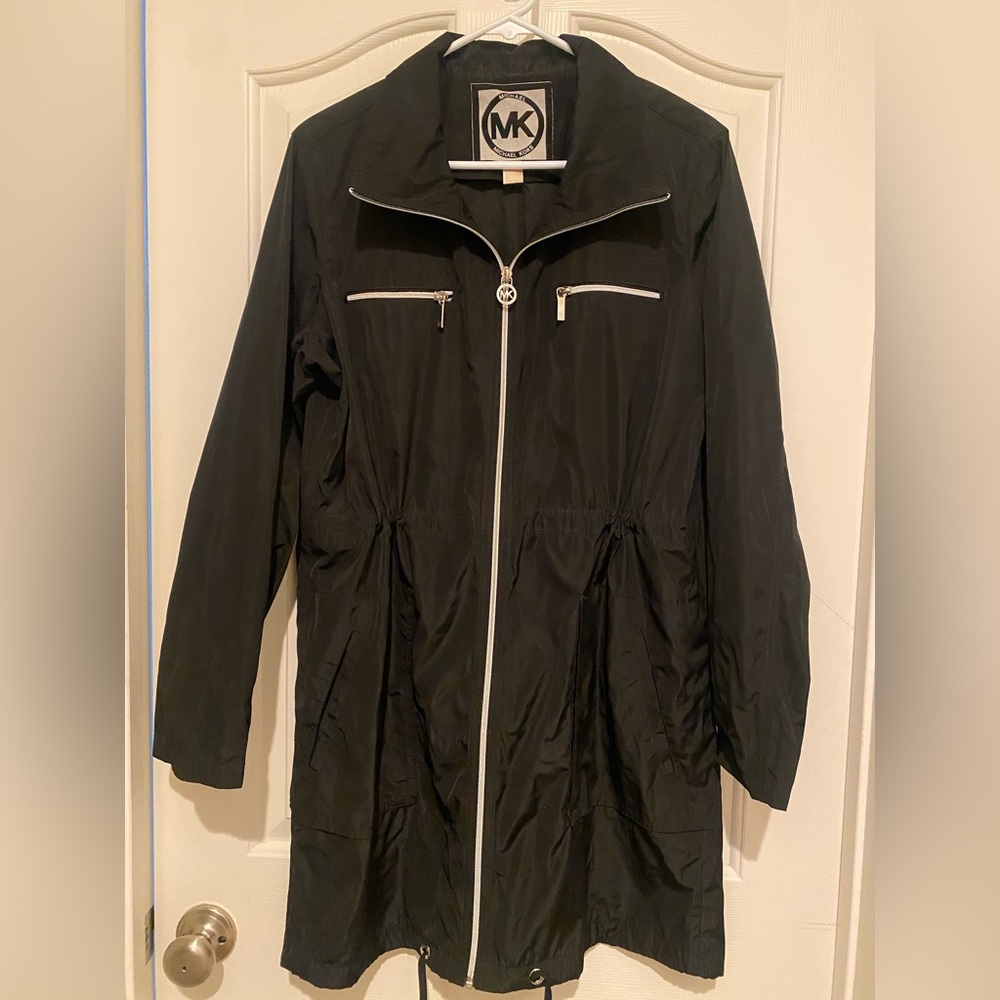 Michael Kors Women’s Long Jacket windbreaker coat Large. Black. Nearly new.